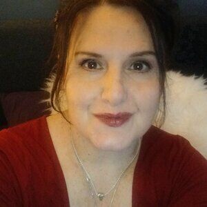 Meet your Posher, Carolyne